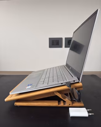 Leggio inclinabile per Pc/Mac in legno con ventole