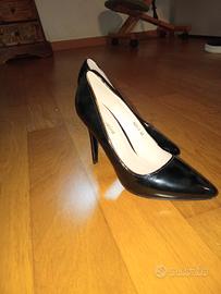 décolleté nero lucide 