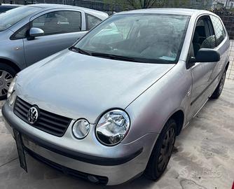 VOLKSWAGEN POLO per ricambi usati