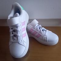 scarpe Adidas NUOVO n28