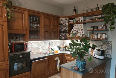 Cucina noce chiaro completa 