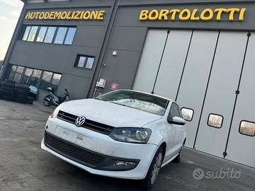 VOLKSWAGEN POLO 6R per ricambi usati CGP
