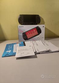 Psp Street E1004 completa di scatola e manuali