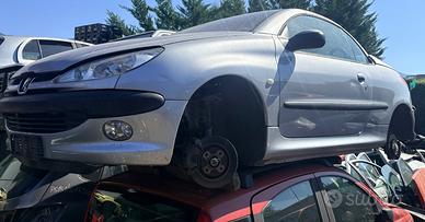 Peugeot 208 cabriolet solo per ricambi