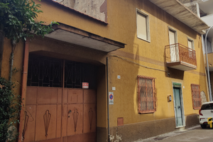 Casa Indipendente con giardino Centro Marcianise