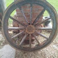 ruota carro antica € 120