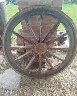 ruota carro antica € 120