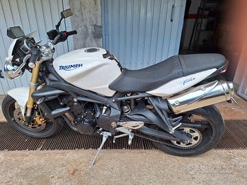 Triumph Street Triple