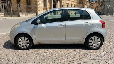 Toyota Yaris Luna
