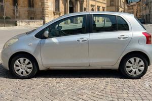 Toyota Yaris Luna