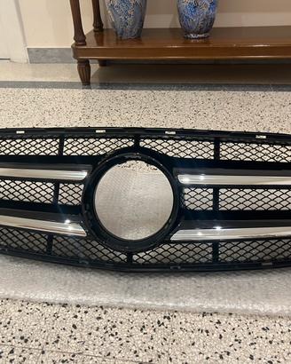 Griglia mercedes GLA (x156)  pre-restyling