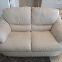 divano in pelle 