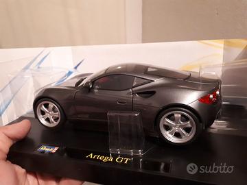 ARTEGA GT Revell scala 1/18 modellino