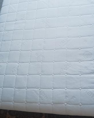 materasso matrimoniale in lattice 