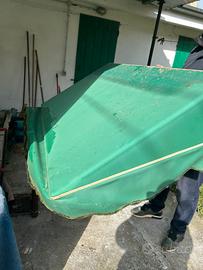 Piccola tettoia esterna