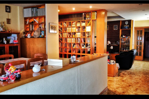 Ampio appartamento con terrazzo