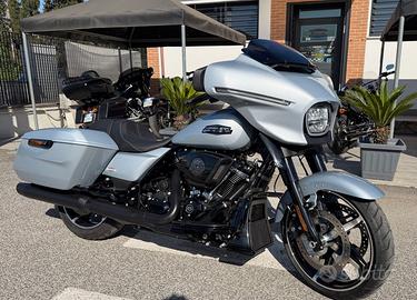 Harley-davidson Touring Street Glide 117
