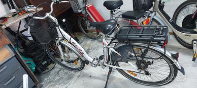 bicicletta elettrica 