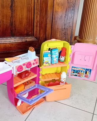 Cucina giocattolo con accessori