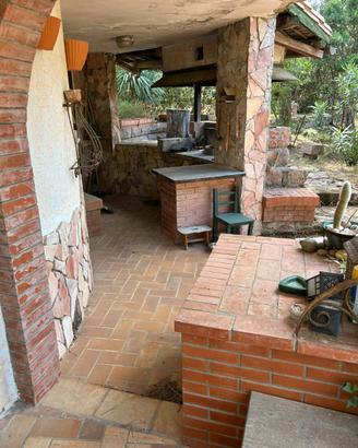 Villa immersa nella pineta di is arenas