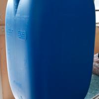 Taniche in plastica blu