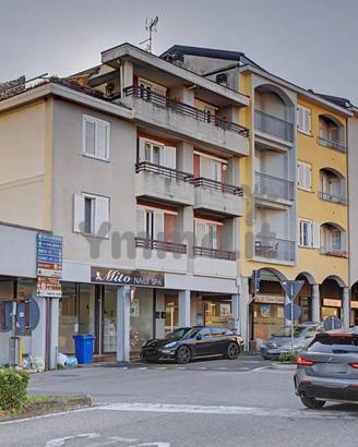 Appartamento di 140 m² con più di 5 locali a Laven