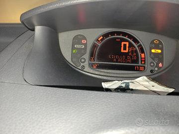 auto renault anche neopatentati 