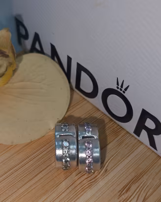 pandora shining path clip charm in argento 925 con