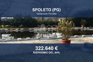 Immobile in asta di 627 m² a Spoleto
