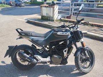 Husqvarna Svartpilen 401