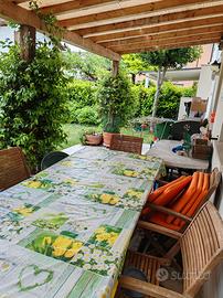 Bella casa a schiera autonoma