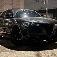 Stelvio preium con tettuccio 210cv