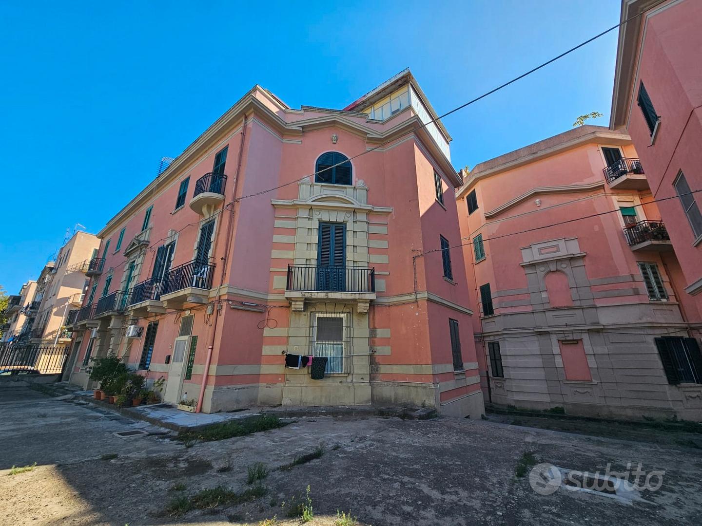 Viale Regina Elena, comodo quadrivani con cantina - Vista 2