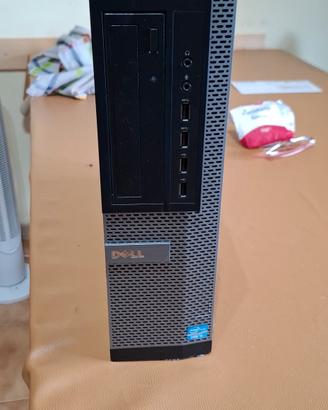 pc dell con LCD da 22 pollici 