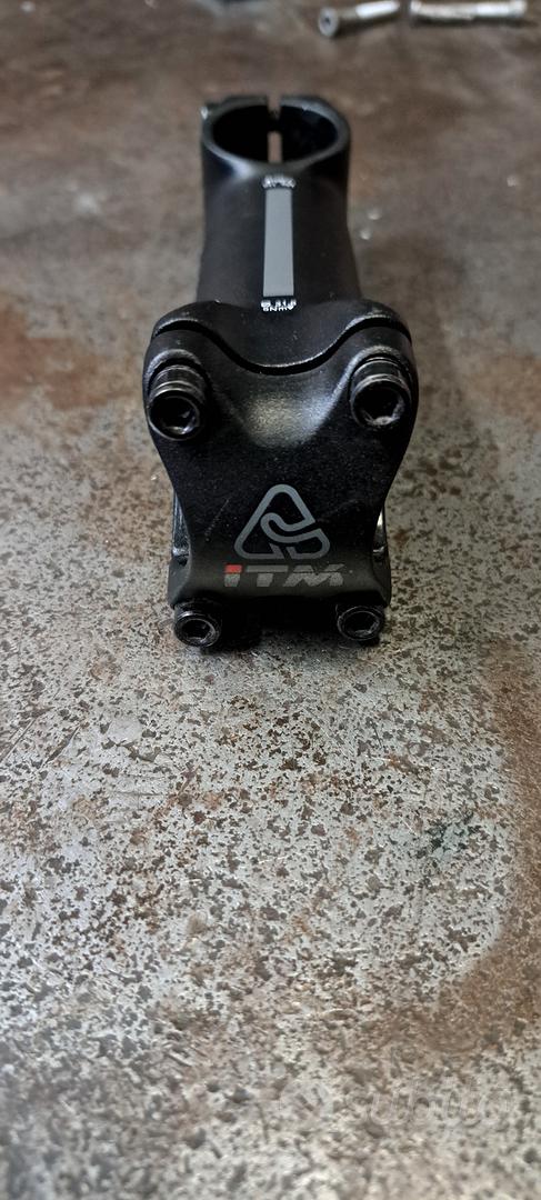 Potence ITM 110mm Alu Revêtue Carbone Pour Vélo Course - Bon état