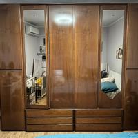 Camera da letto in legno massello noce marca Doimo