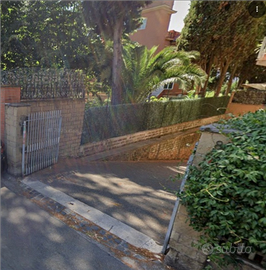 N. 1 posto moto in autorimessa (al chiuso)