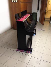 Pianoforte a muro Yamaha M108T