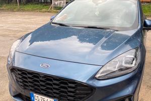 Ford Kuga 2500 Ibrida