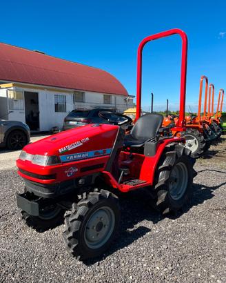 Yanmar KE-3 visibile in sede