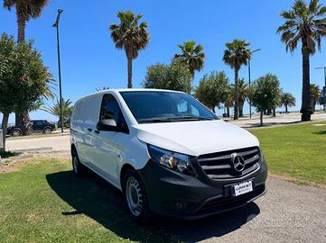 MERCEDES Vito 111 cdi compact E6