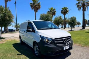MERCEDES Vito 111 cdi compact E6