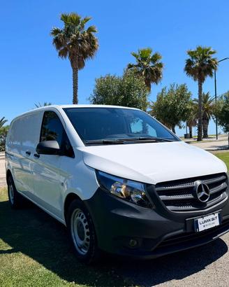 MERCEDES Vito 111 cdi compact E6
