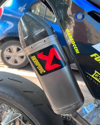 Silenziatore akrapovic