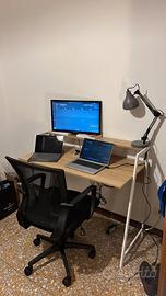 Scrivania WOLTU con ripiano– Come nuova