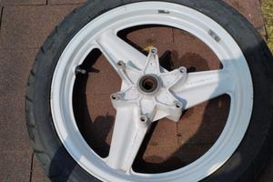 COPPIA CERCHI Honda VFR 750 f 1988 rc24