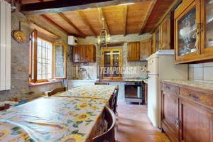 BIFAMILIARE IN ZONA COLLINARE