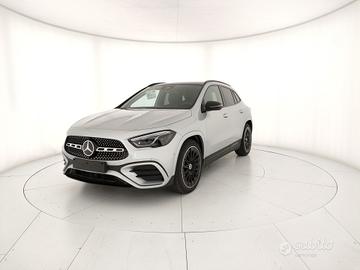 MERCEDES-BENZ GLA 200 d