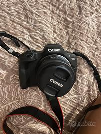 Canon eos r100