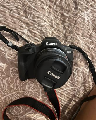 Canon eos r100